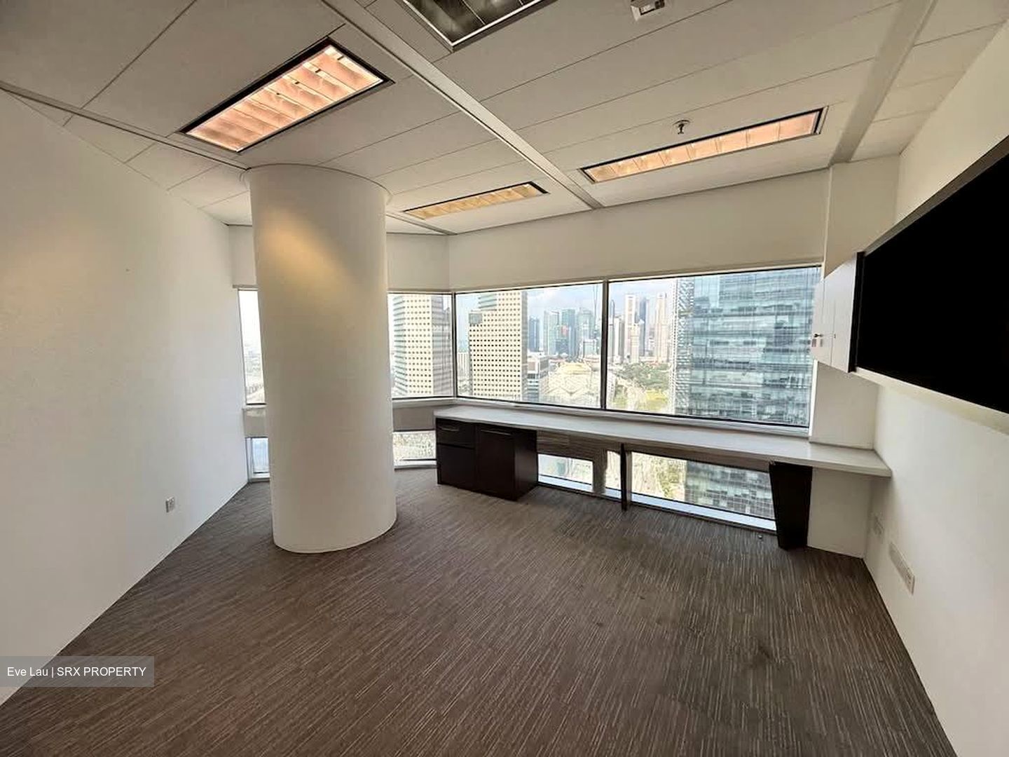 Gateway West (D7), Office #601939191